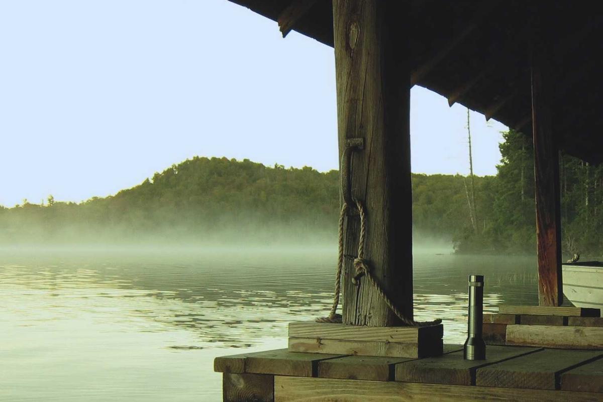 Politik kemarin, Prabowo cek kayu banjir hingga Kapolri teken Perpol